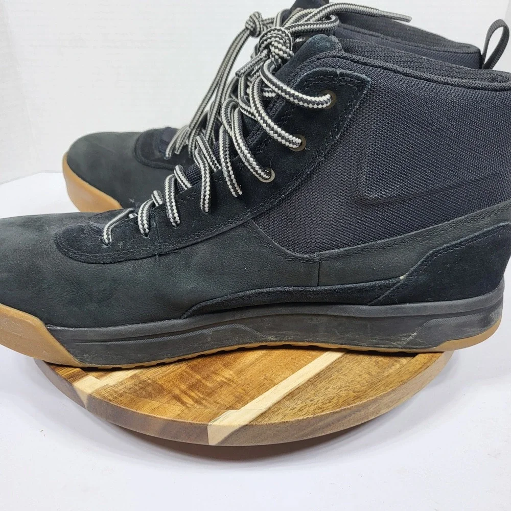 The North Face Larimer Mid Boot Men 11.5 Black Gum Good Waterproof DryVent Suede